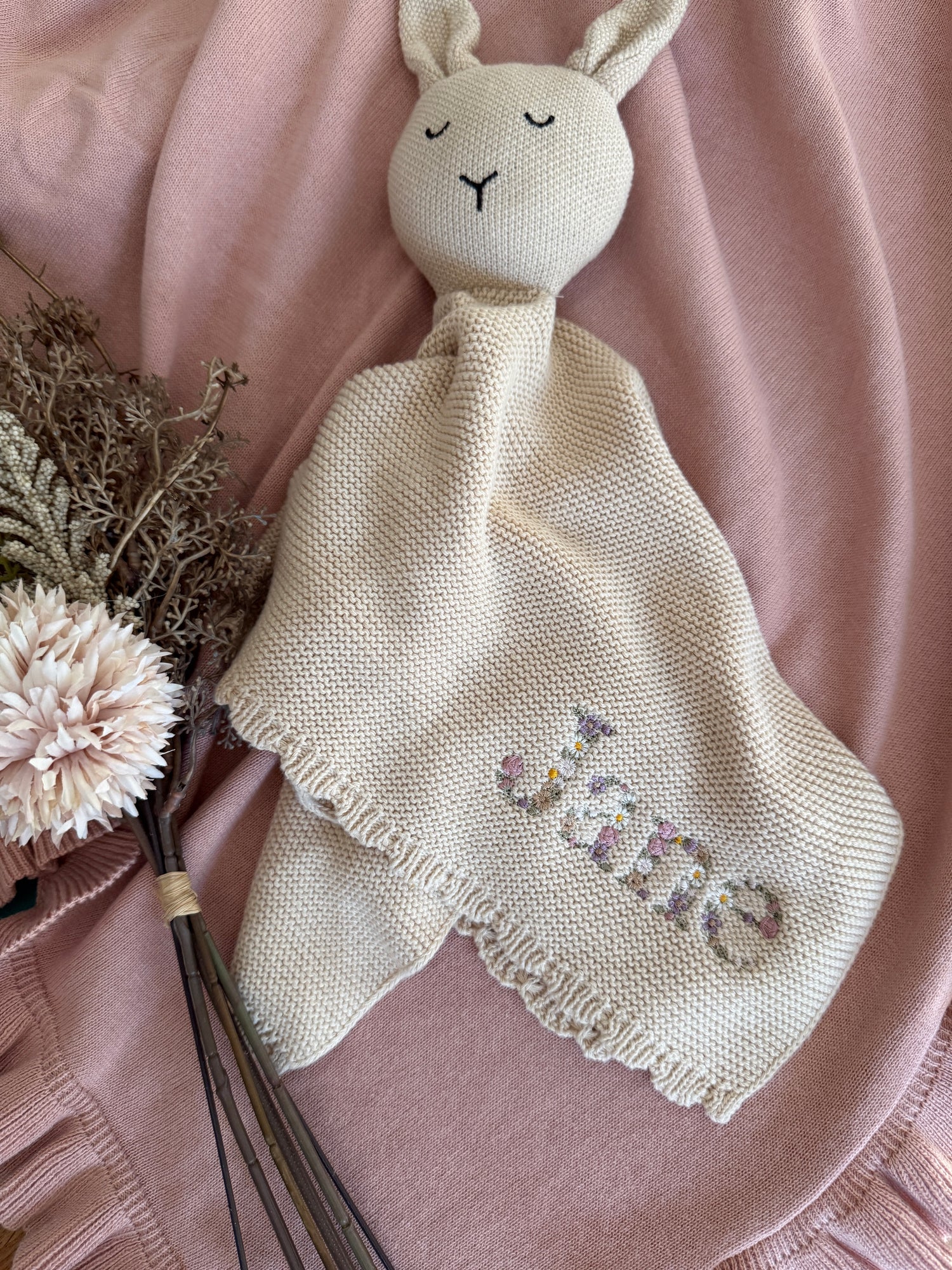 Rabbit comforter with Floral embroidered name